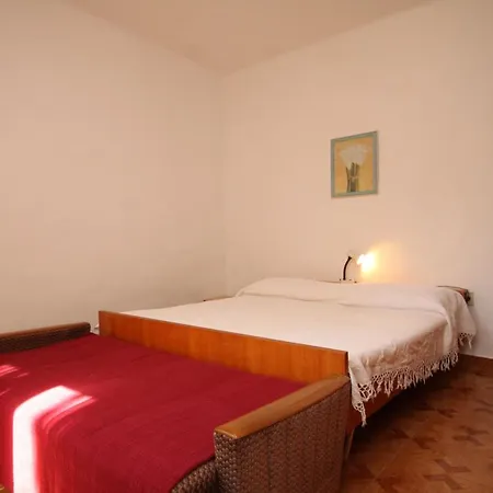 דירה Basanija 7149c