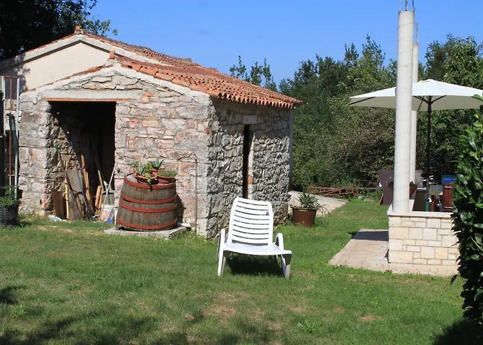 Basanija 7149c